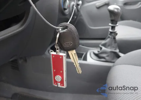 2006 Kia Rio Lx z USA, uszkodzony, nr VIN KNADE123866113133